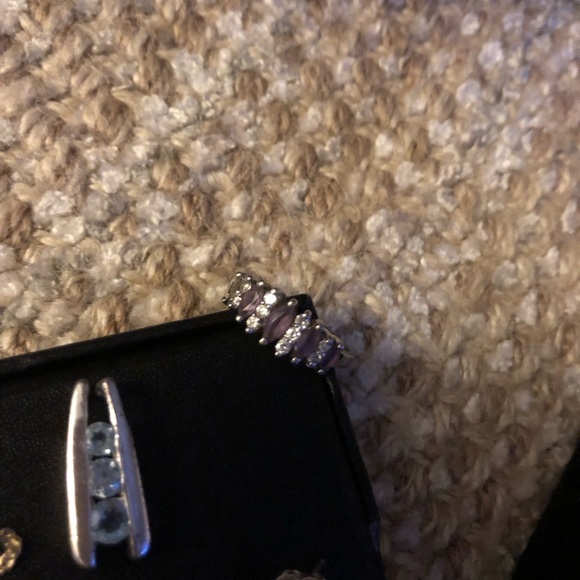 Jewelry bundle - Picture 2 of 8